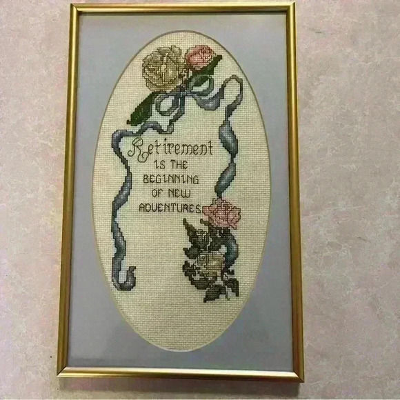Vintage Framed Floral Cottagecore Needlepoint - Picture 1 of 4